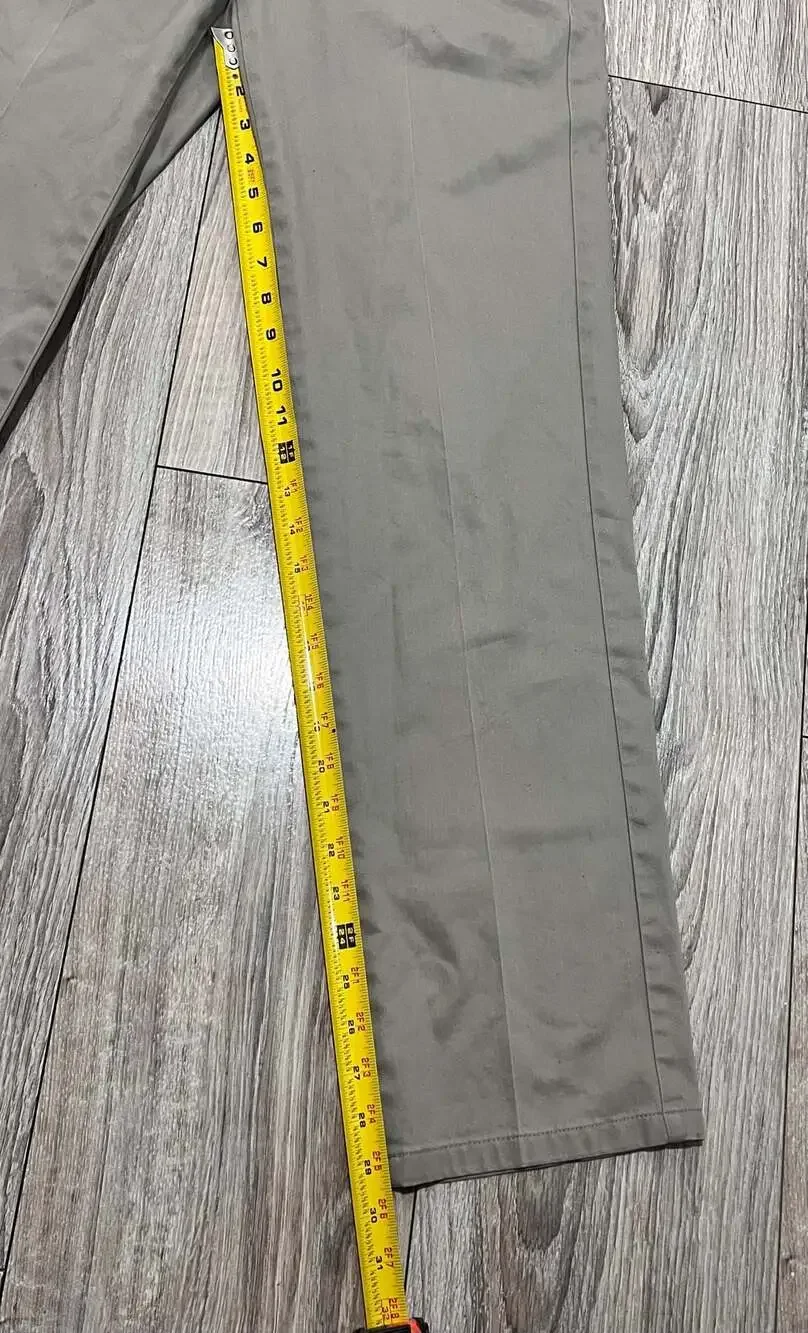 Dockers Men's Slim Fit Chino Pants  Size 29x32